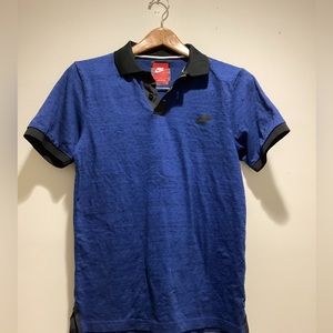 Nike Mens Short Sleeved Tee- Size:Medium